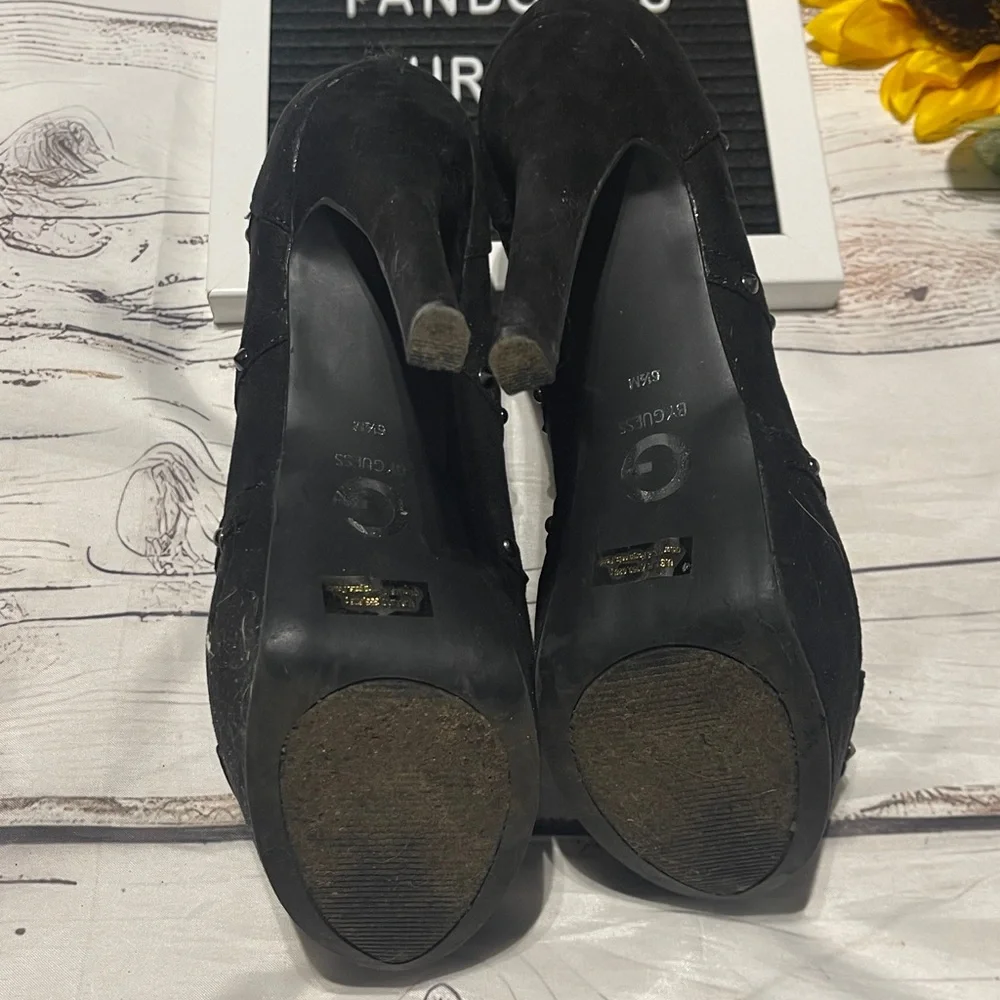 G by Guess Black Studded Heels Size 6.5 Preowned